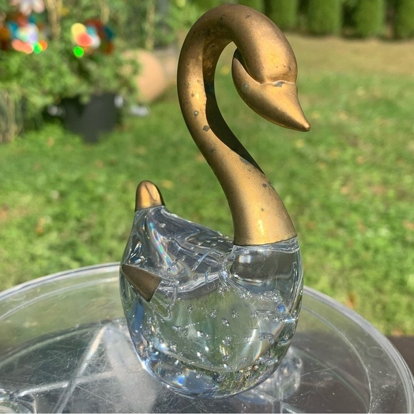 VTG Clear Glass Swan Figurine Paperweight Controlled Bubbles Brass Head Neck 4" - Picture 6 of 13